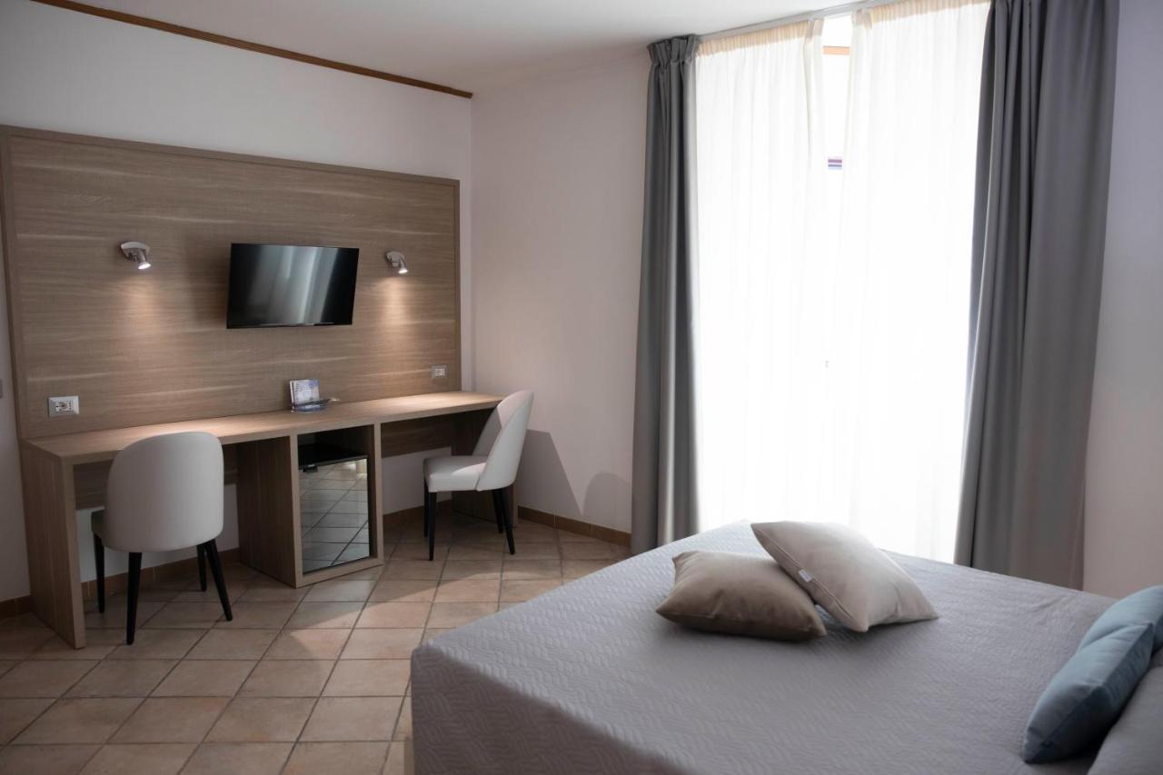 Pegasus Hotel Sassari Bagian luar foto