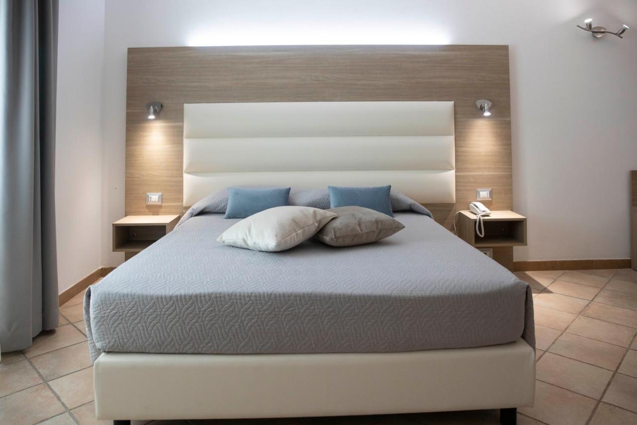 Pegasus Hotel Sassari Bagian luar foto