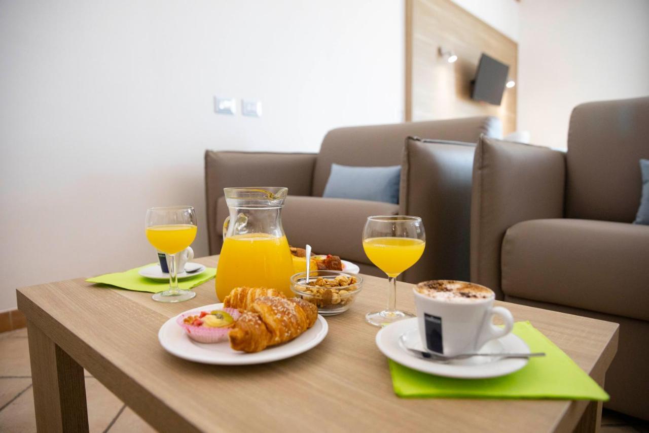 Pegasus Hotel Sassari Bagian luar foto