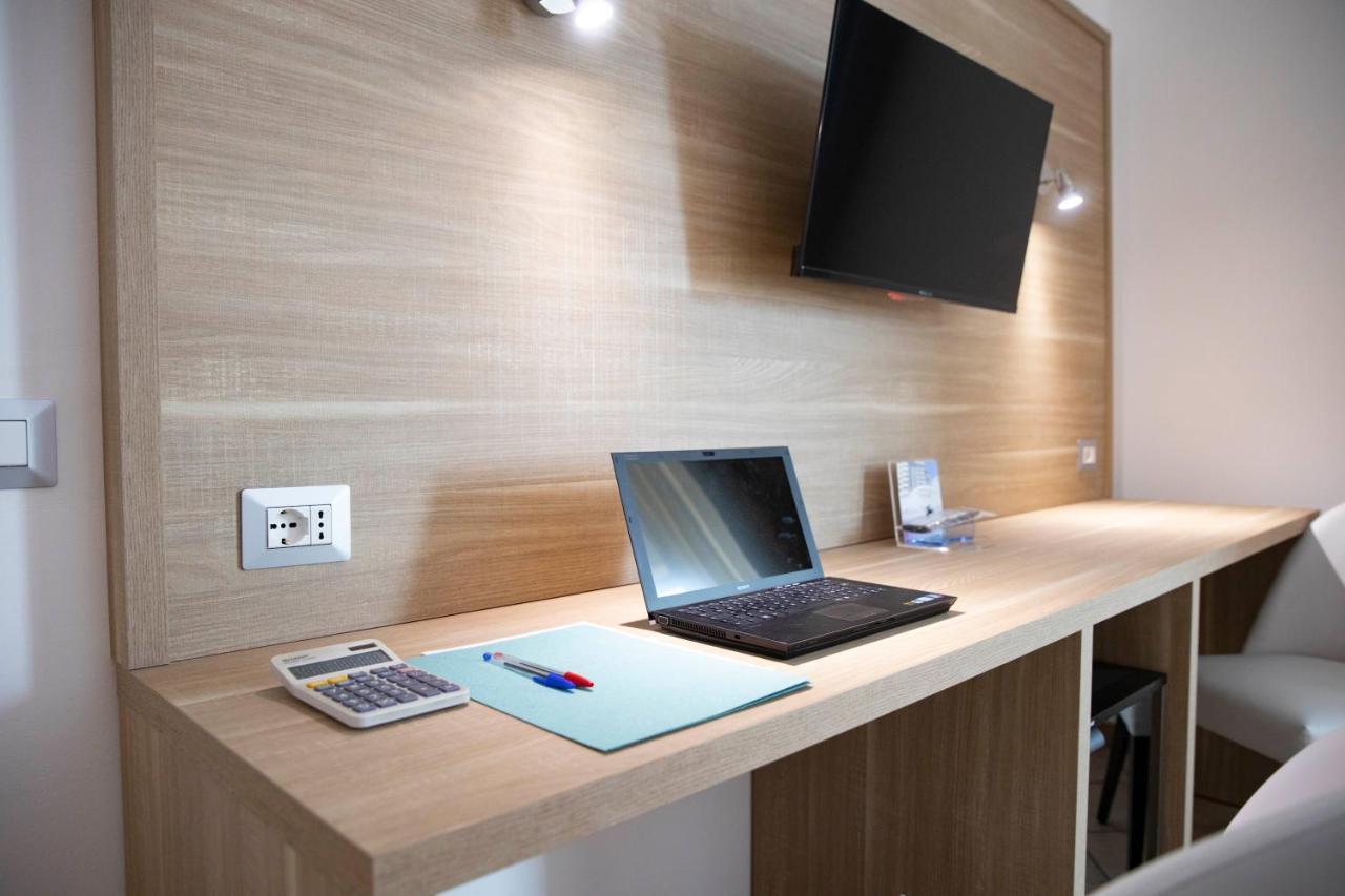 Pegasus Hotel Sassari Bagian luar foto