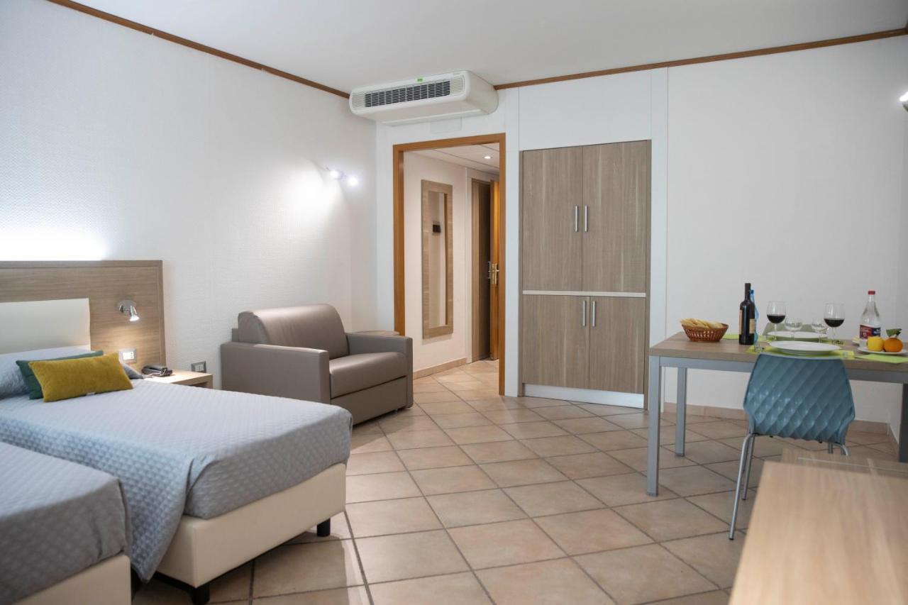 Pegasus Hotel Sassari Bagian luar foto