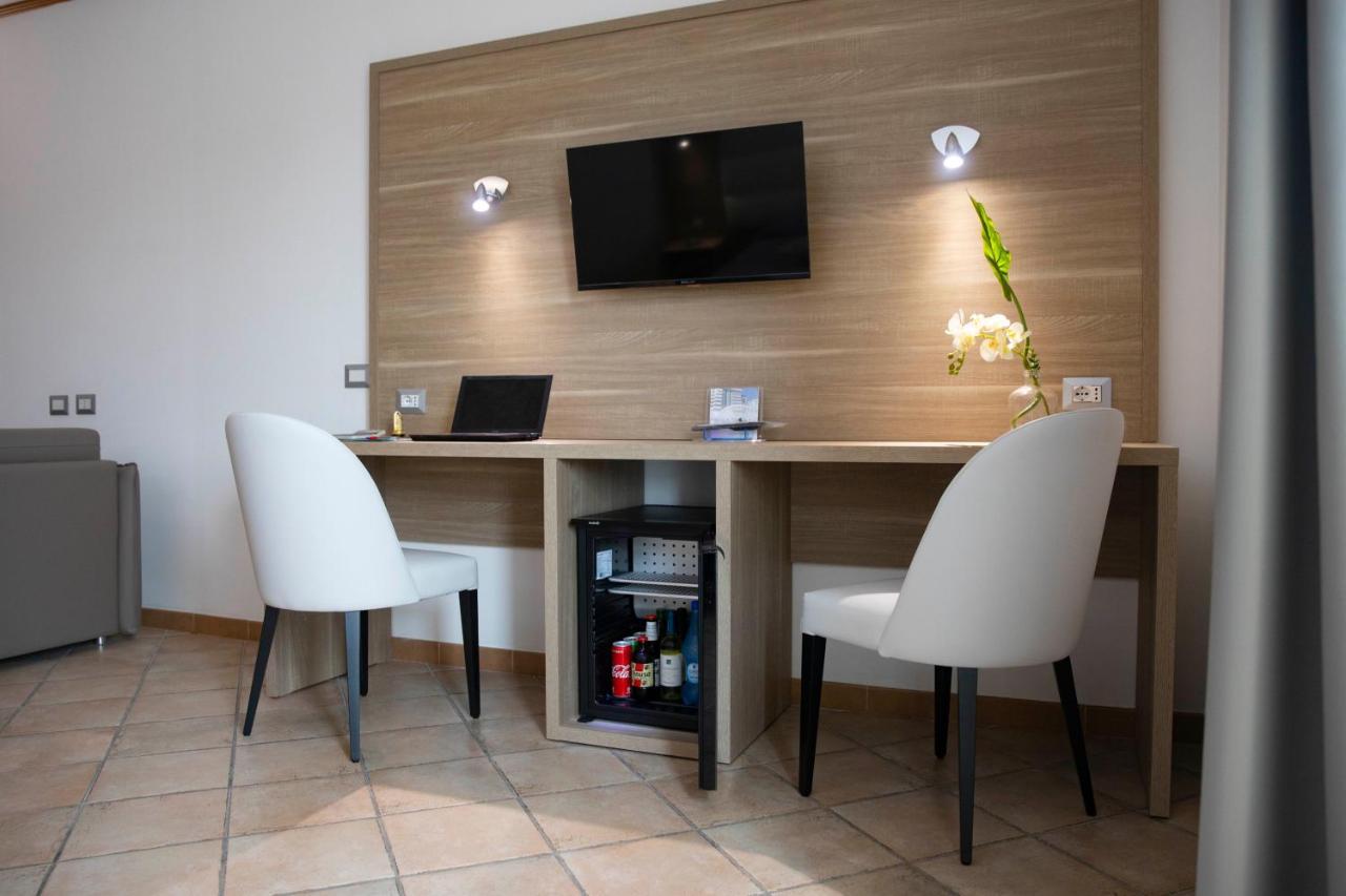 Pegasus Hotel Sassari Bagian luar foto